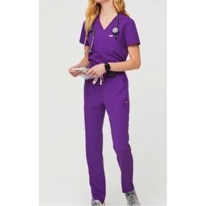 FIGS Magic Purple Scrub Set